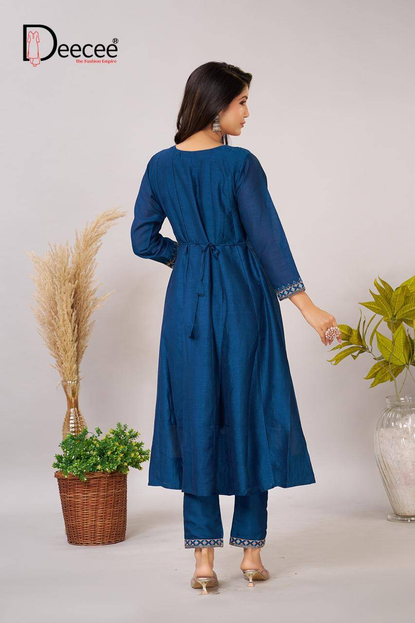 Deecee hitanshi Kurtis manufacturer in Mumbai